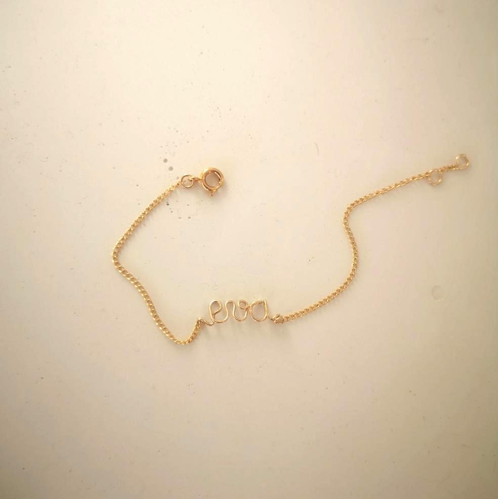 Personalisiertes Armband mit Kette
