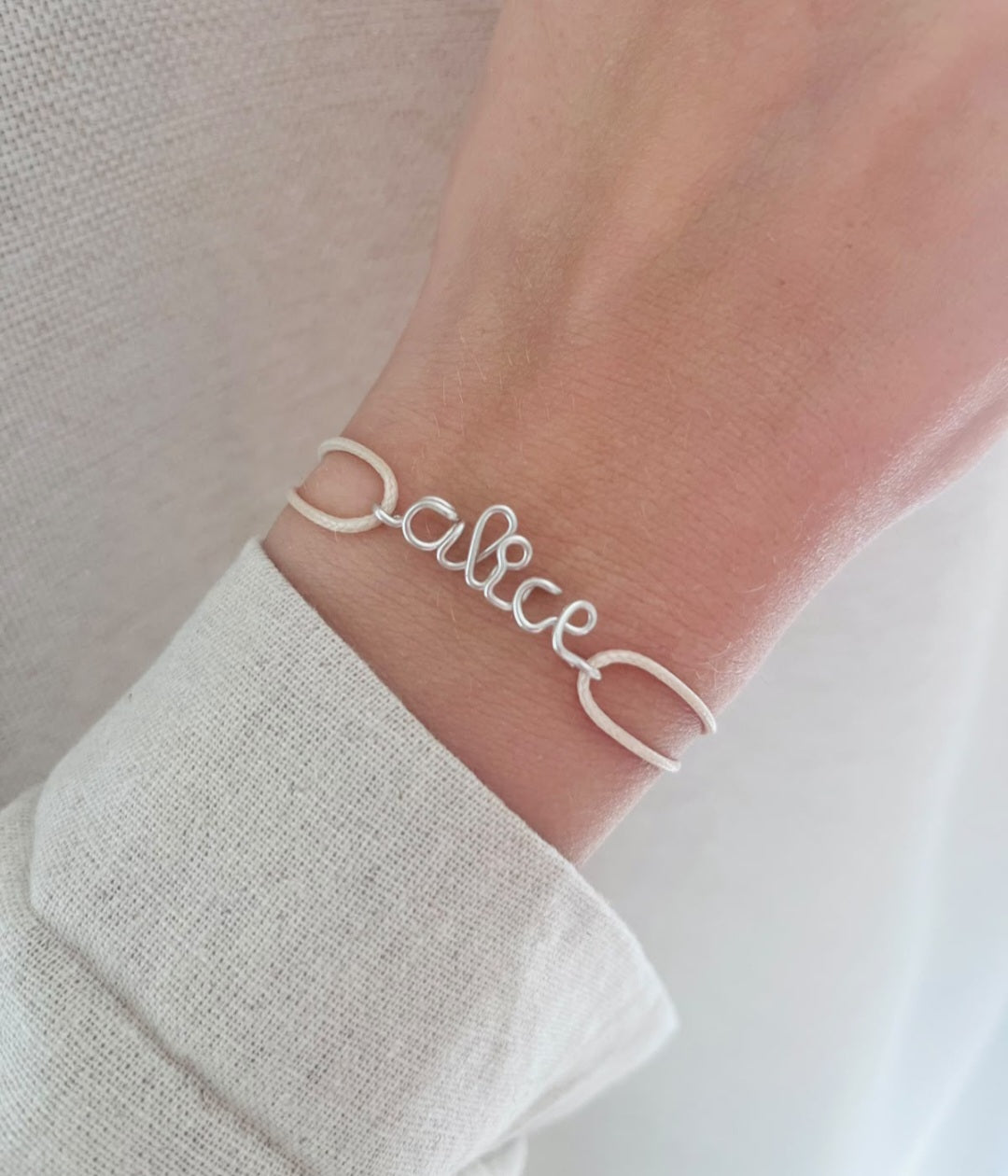 Bracelet personalosable avec cordon en argent