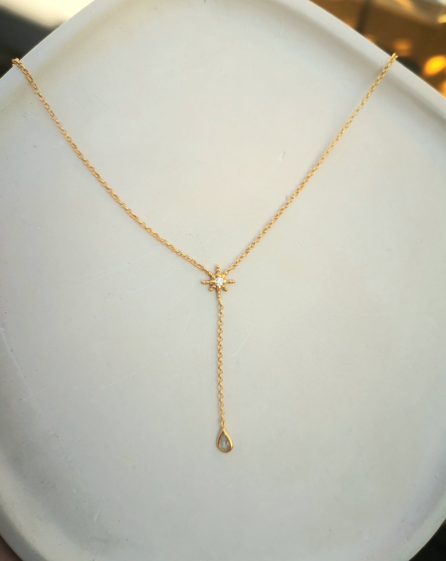 Collier Astra
