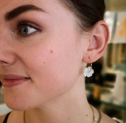 Mila small hoop earrings
