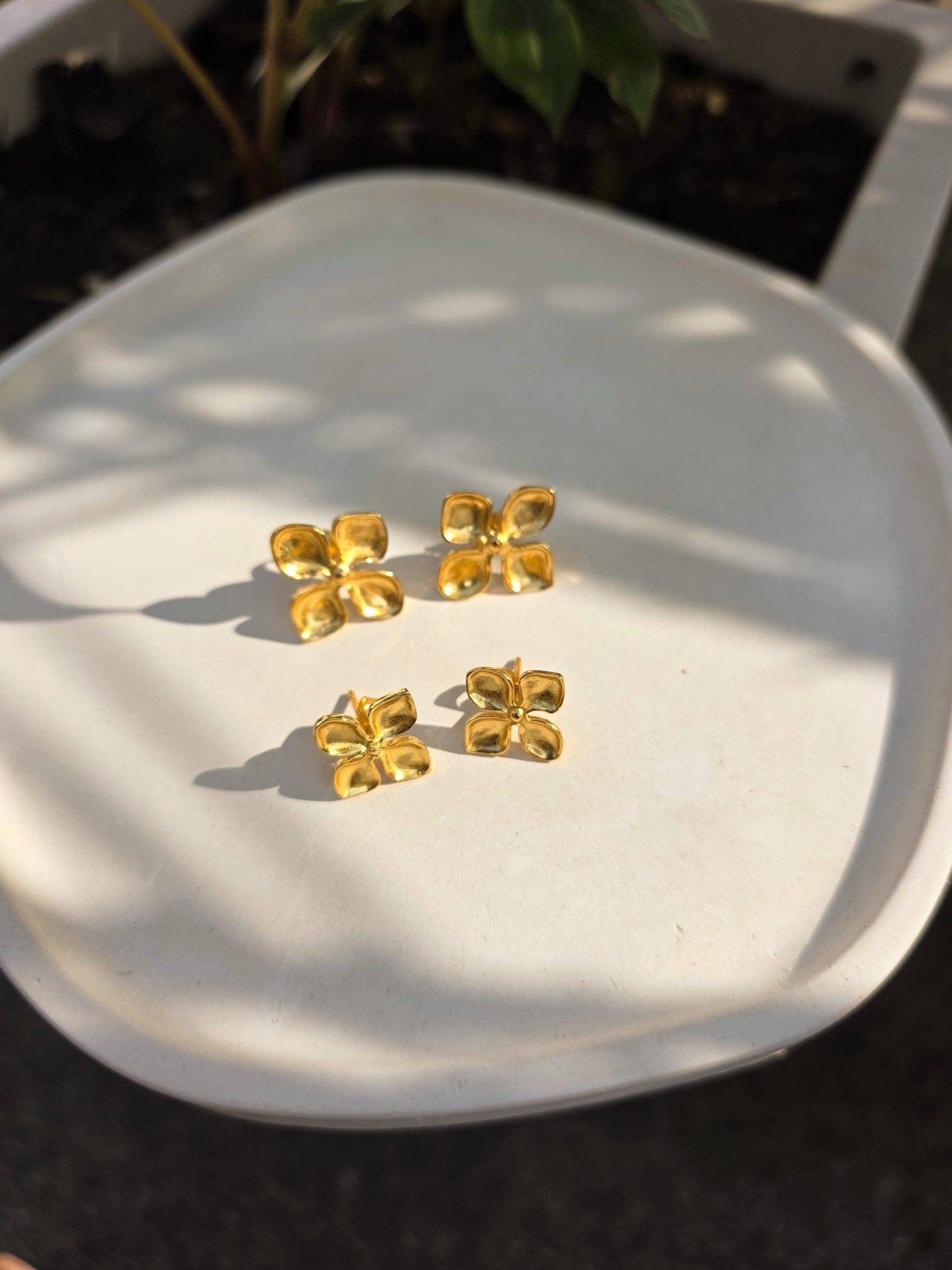 Bouclres d'oreilles Hortensia mini