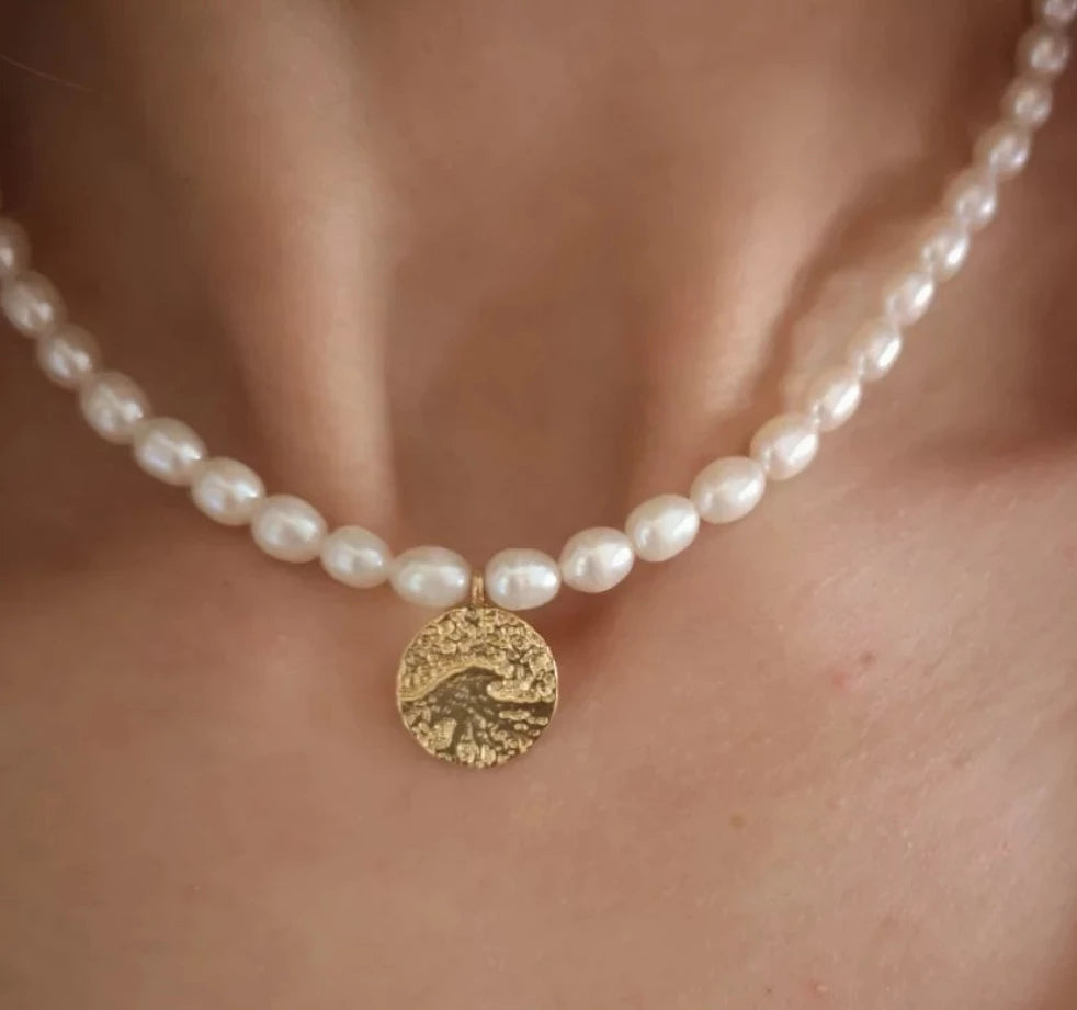 Kira necklace